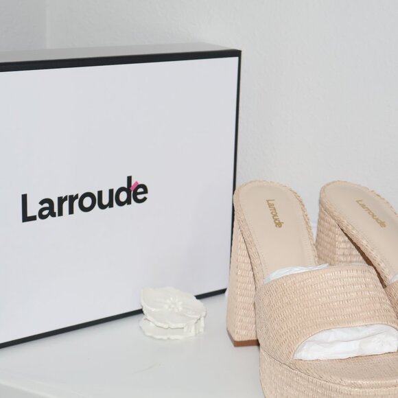 Larroudé Dolly Heeled Mules Made in Brazil Neutral Woven Open Toe Neutral US 10 - Picture 3 of 10